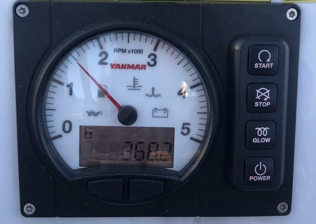 Hanse 388 motoring speed 4.0 knots at 1500 rpm