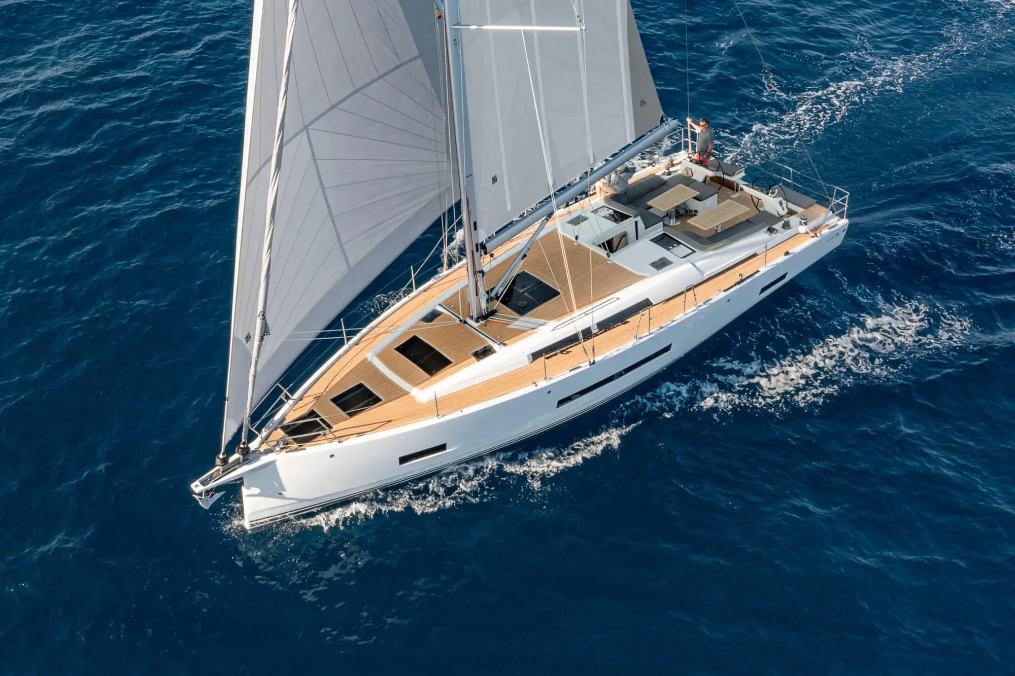 hanse-460-photo-exterieur-2021-hanse-460-bilder-web-exterior-b-00013jpg_3700418247510611012_2000